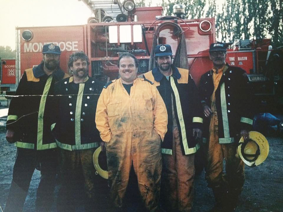 Eddie (centre)